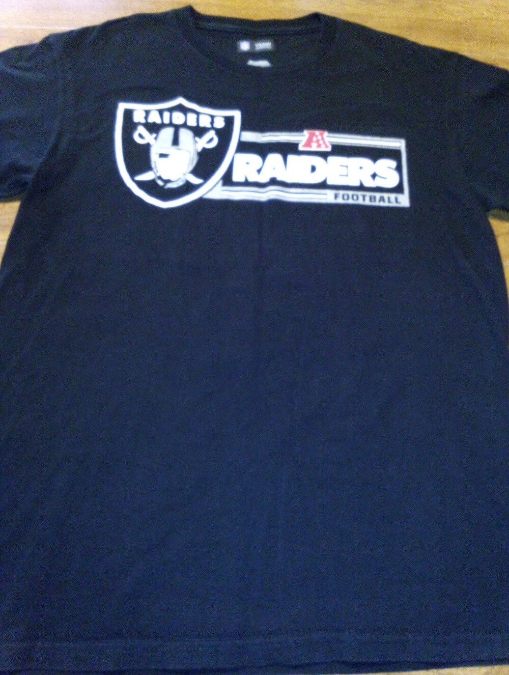 Las Vegas Raiders NFL Team Apparel Assistant Captain Black Medium T-Shirt